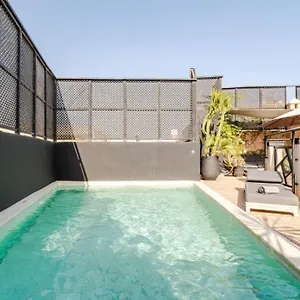 Basidi Piscine Chauffee Sur Le Toit De La Medina Marraquexe